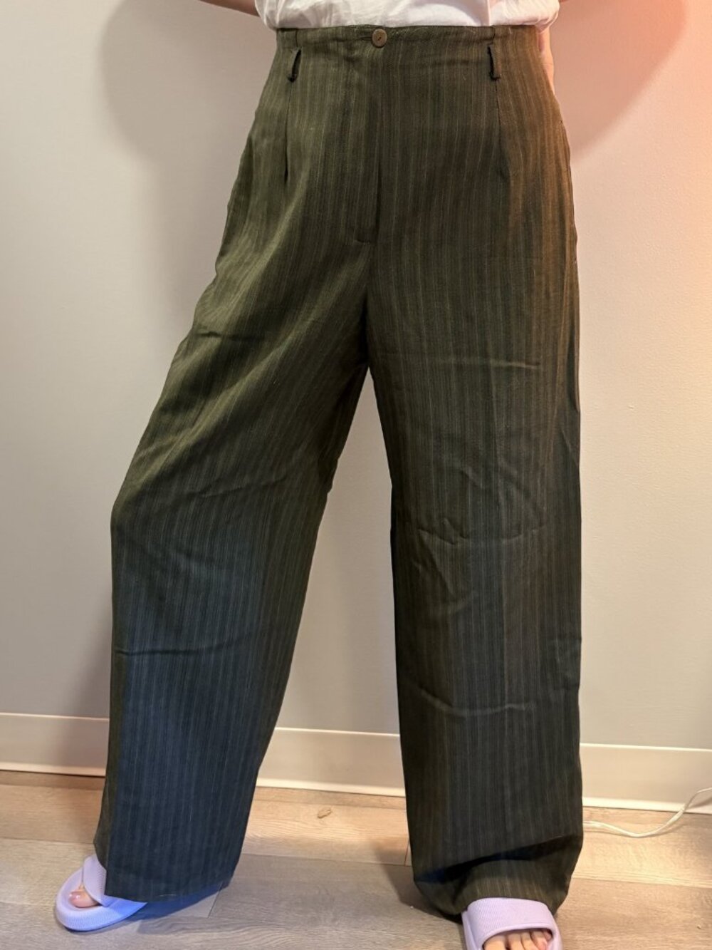 Vintage Jones New York Collection Size 35” Waist Women's Green Pinstripe Wide Le